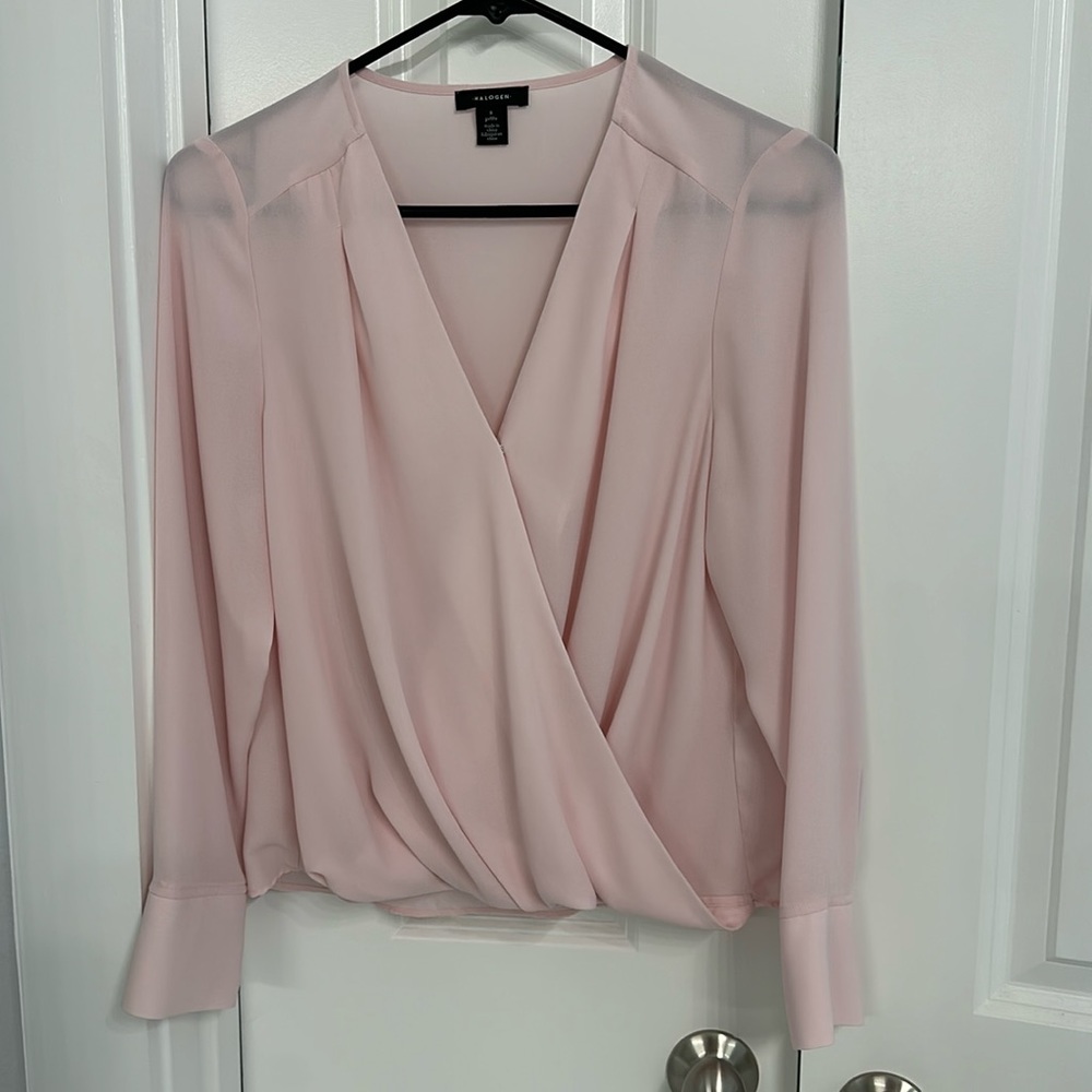 Dillard’s Women’s Blouse - Size Small